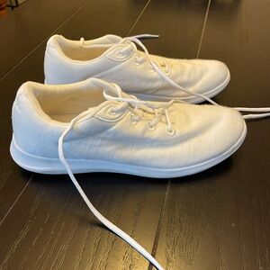 Merinos white size 9 wool shoes